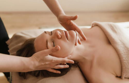 Les métiers de la beauté recrutent : guide des carrières esthétiques